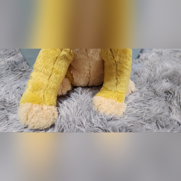 Disney just play talking fuzzy yellow Simba works like new - Picture 9 of 17
